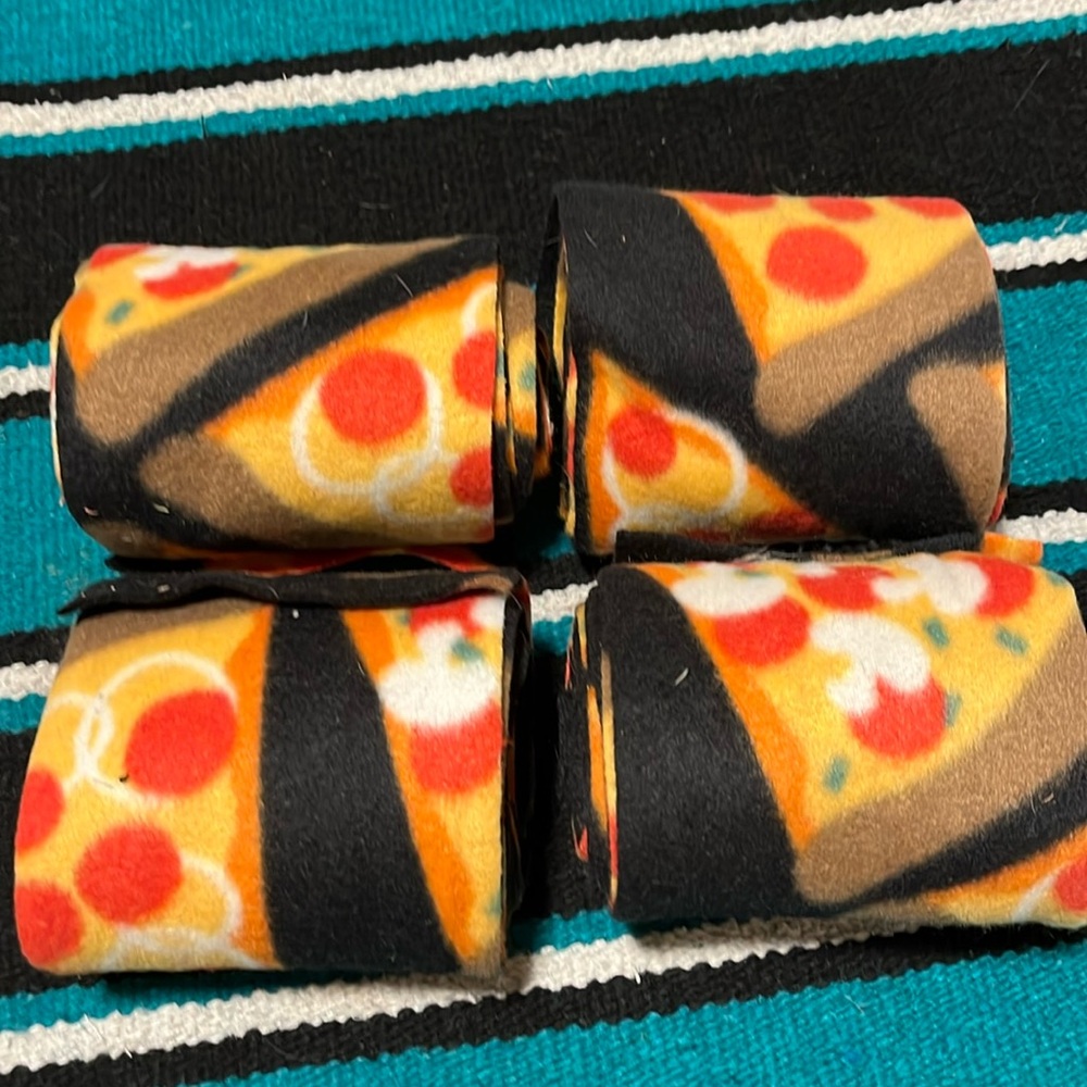 4 pack of pizza polo wraps